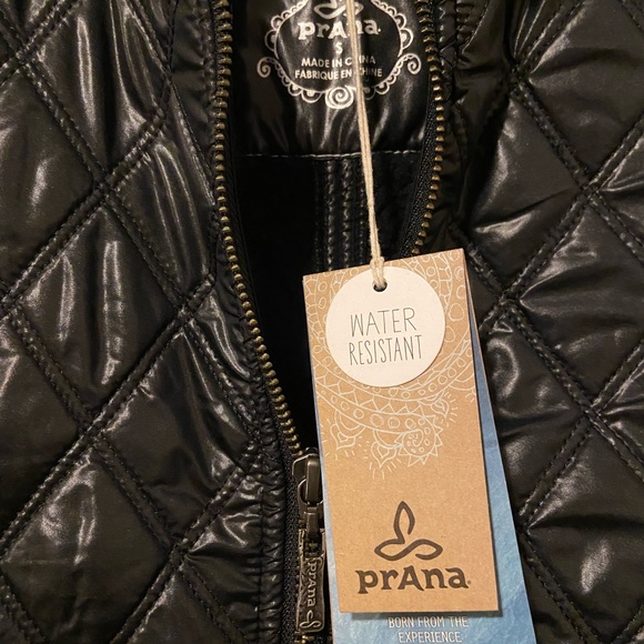 Prana Size Small Diva Quilted Vest Ribbed Sides Sherpa Lined Zipper Pockets - Picture 4 of 4